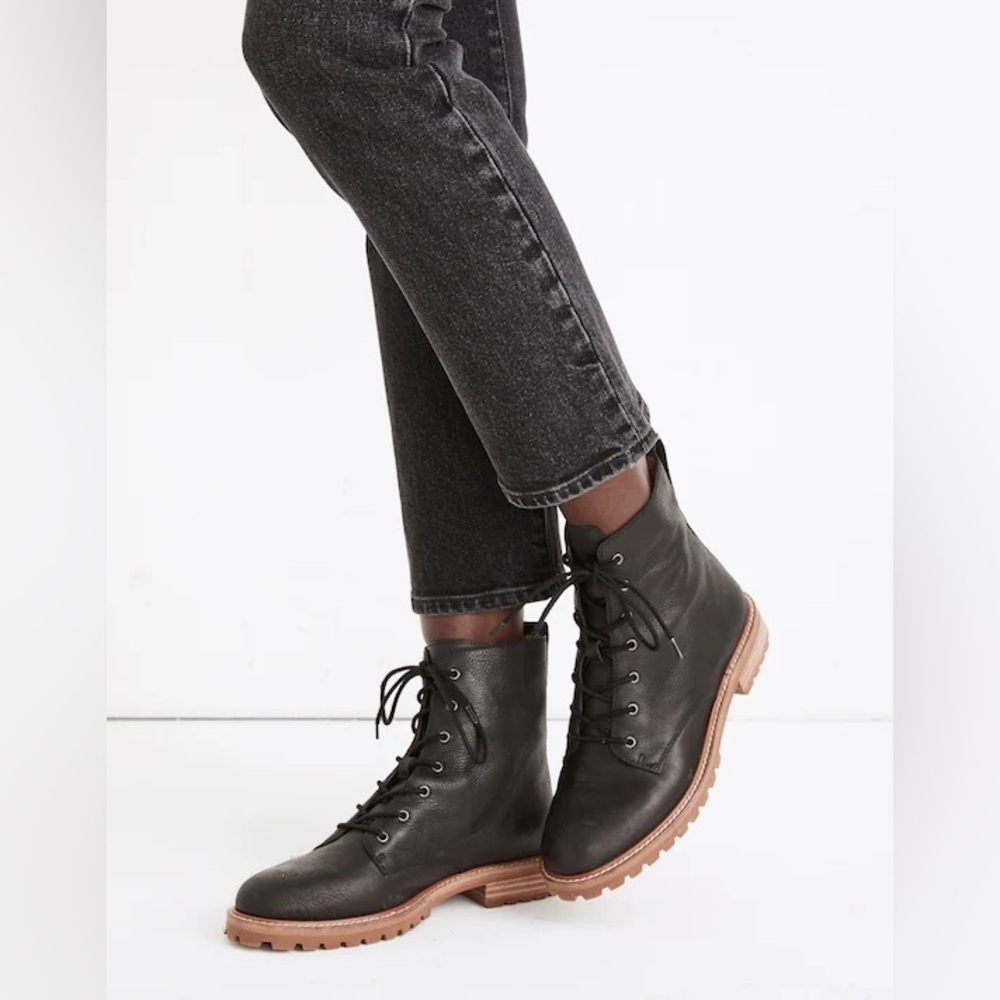 Madewell The Clair Lace-Up Boot in Leather Black. Size 6.5